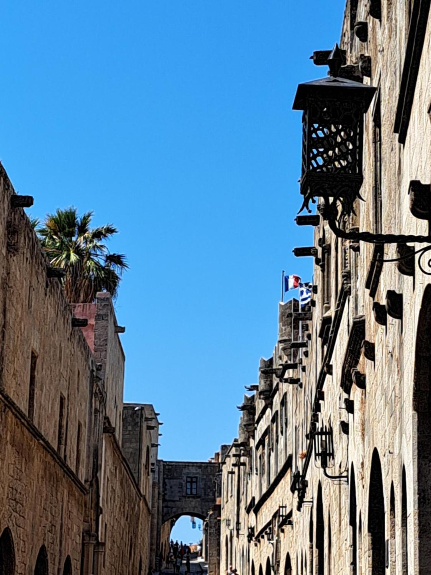 Semesterbostad The Retreat In The Heart Of Old Town Rhodes